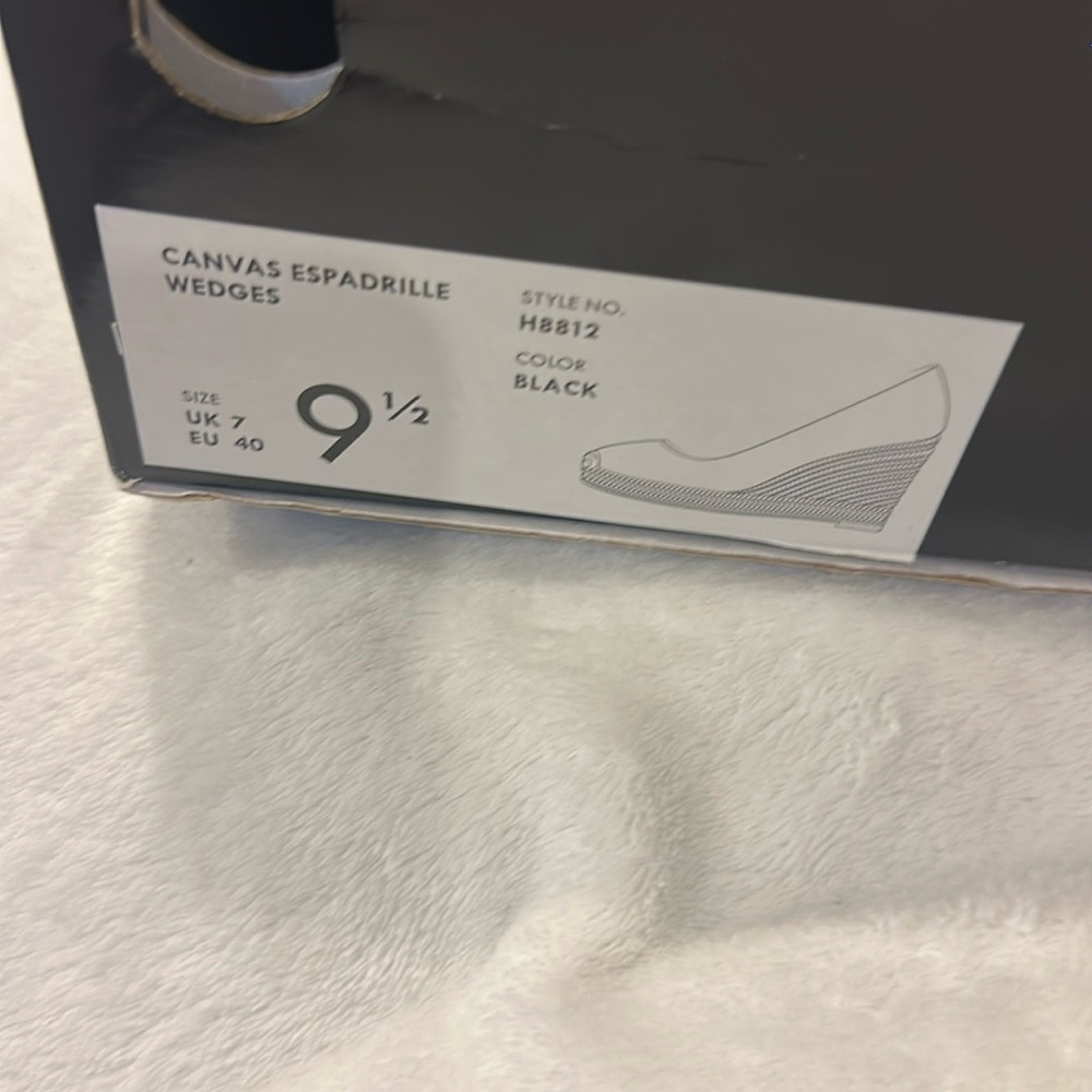 LIKE NEW J. CREW CANVAS ESPADRILLE WEDGE SHOES SIZE 9.5 COLOR BLACK AND CREAMY - Picture 11 of 11